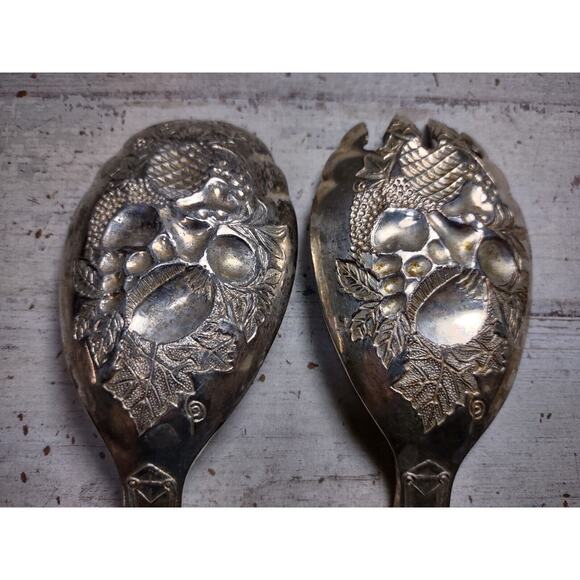 Vintage FB Rogers Italy Ornate Silver Plate Embossed Fruit Serving Spoon & Fork - Picture 8 of 8